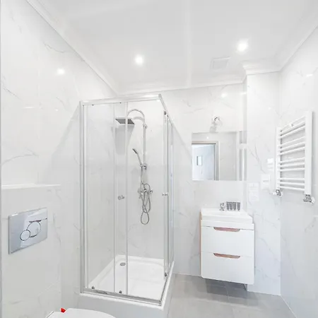 01, Rodzinny Z Tarasem, Centrum - Nadmorska 26